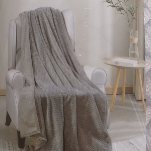 Chevron jacquard braided luxurious blanket throw